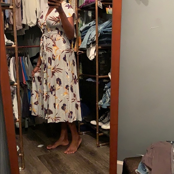 Dress - Picture 4 of 6